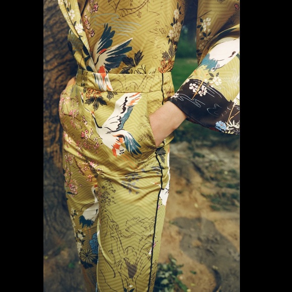 Zara printed shirt with belt - Picture 4 of 4